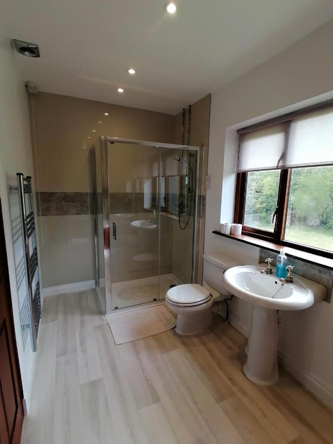 Tyddyn Crwn Country-House Apartments بوماريس المظهر الخارجي الصورة
