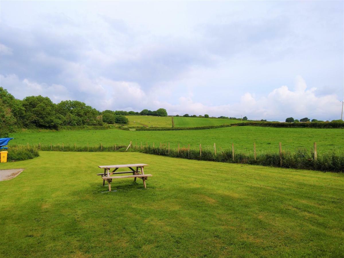 Tyddyn Crwn Country-House Apartments بوماريس المظهر الخارجي الصورة