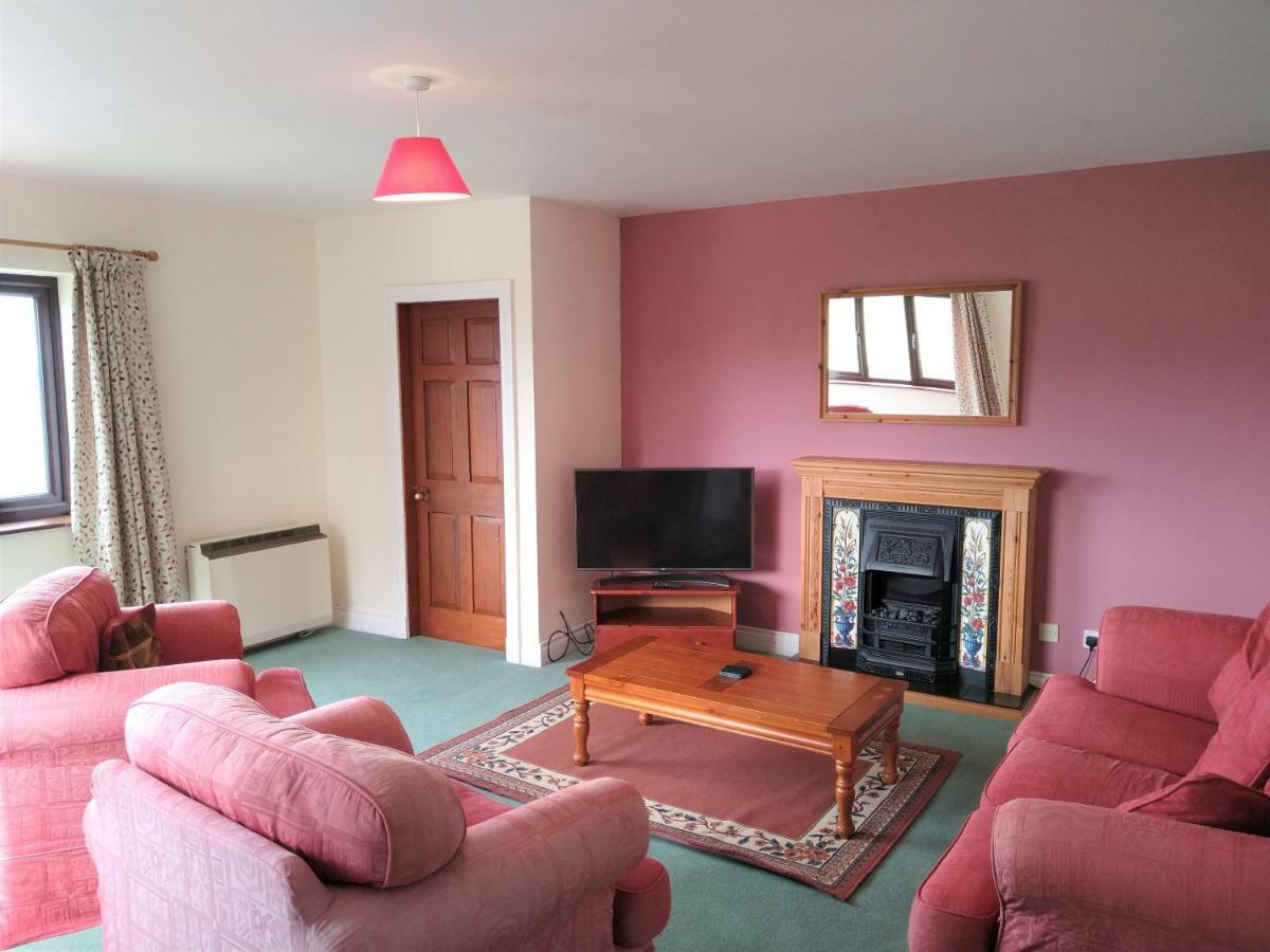 Tyddyn Crwn Country-House Apartments بوماريس المظهر الخارجي الصورة